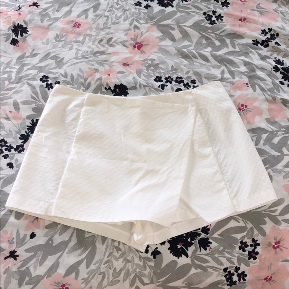 Lilly Pulitzer White Skort